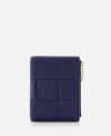 Bottega Veneta Small Bi-fold Bicolor Leather Wallet In Blue