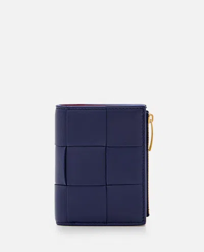 Bottega Veneta Small Bi-fold Bicolor Leather Wallet In Blue