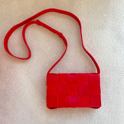 Pre-owned Bottega Veneta Small Cassette Cross-body Bag In Intrecciato Leather