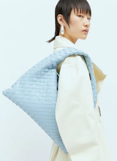 Bottega Veneta Small Hop Leather Shoulder Bag In Blue