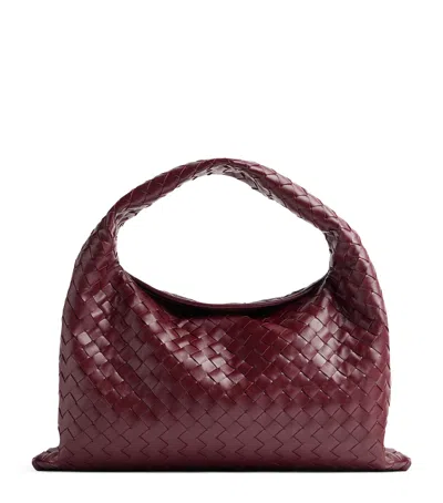Bottega Veneta Small Hop Intrecciato Leather Shoulder Bag In Red