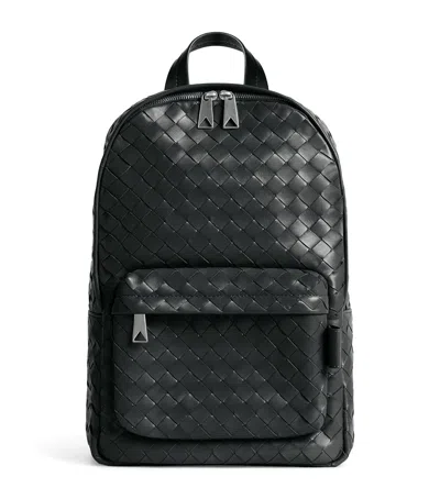 Bottega Veneta Small Intrecciato Leather Backpack In Brown
