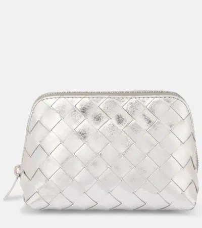 Bottega Veneta Small Intrecciato Leather Pouch In Silver