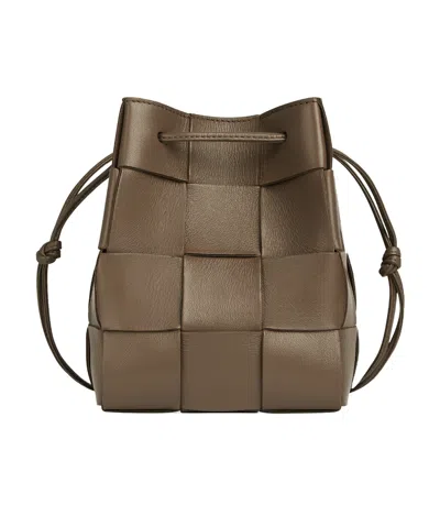 Bottega Veneta Small Intreccio Bucket Bag In Brown