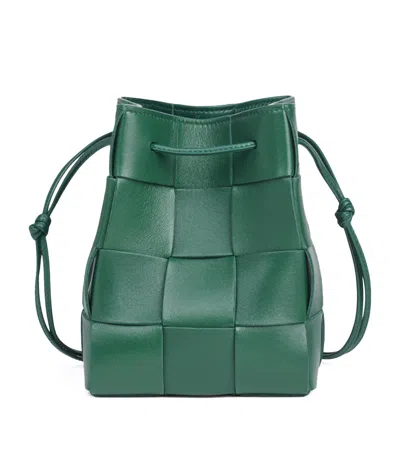 Bottega Veneta Small Leather Cassette Bucket Bag In Green