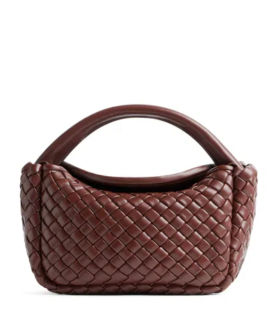 Bottega Veneta Small Leather Cobble Top-handle Bag In Sapele