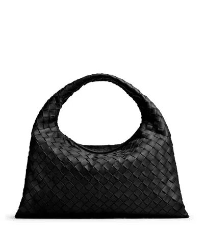 Bottega Veneta Small Leather Hop Shoulder Bag In Black