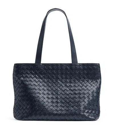 Bottega Veneta Small Leather Intrecciato Tote Bag In Black