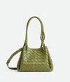Bottega Veneta Kleine Parachute In Matcha