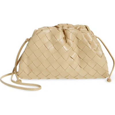 Bottega Veneta Small The Pouch Leather Clutch In Porridge Gold