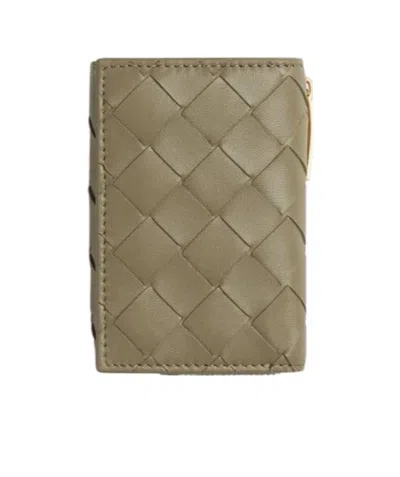 Bottega Veneta Small Trifold Zip Wallet In Gray