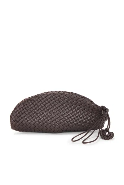 Bottega Veneta Small Vongola Clutch In Brown