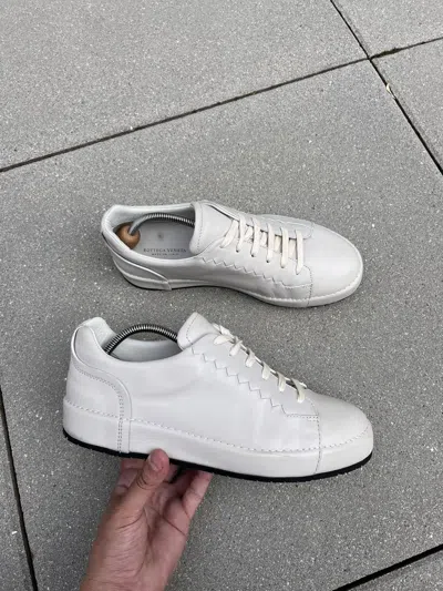 Pre-owned Bottega Veneta Sneakers Zig-zag Old Money Leather Shoes In White
