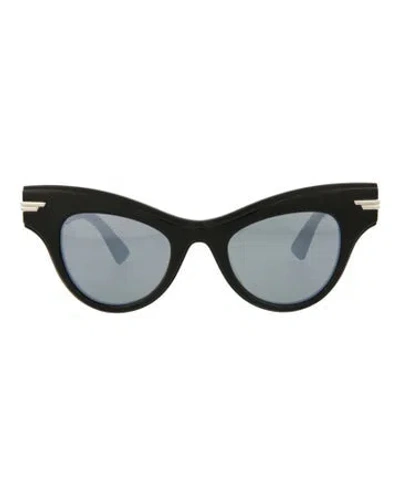 Pre-owned Bottega Veneta Solid Sunglasses W/ Tags In Black