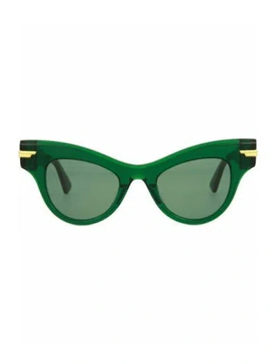 Pre-owned Bottega Veneta Solid Sunglasses W/ Tags In Green