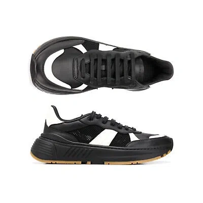 Pre-owned Bottega Veneta Speedster Athletic Sneakers In Black