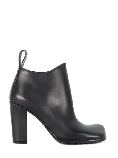 BOTTEGA VENETA BOTTEGA VENETA SQUARE TOE ANKLE BOOTS