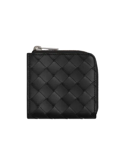 Bottega Veneta Square Zipper Wallet In Black