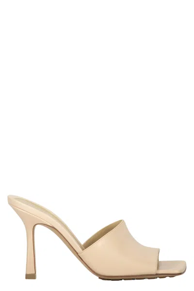Bottega Veneta Stretch Leather Mules In Neutral