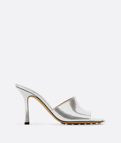 Bottega Veneta Mules Stretch In Silver