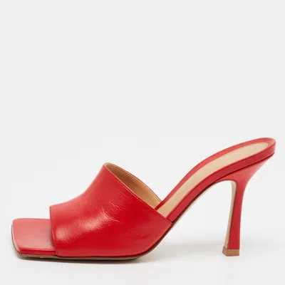 Pre-owned Bottega Veneta Stretch Size 36 Red Leather Slide Sandals