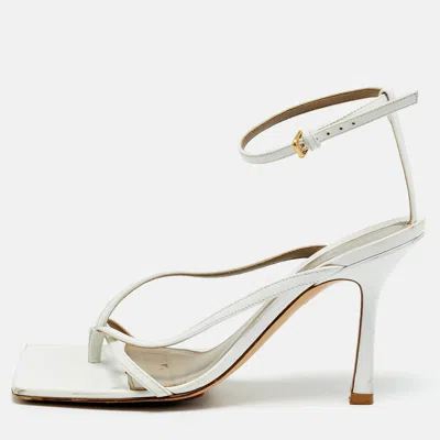 Pre-owned Bottega Veneta Stretch Size 37.5 White Leather Ankle Strap Sandals