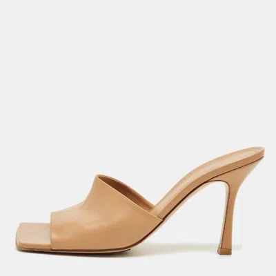 Pre-owned Bottega Veneta Stretch Size 40.5 Beige Leather Slide Sandals