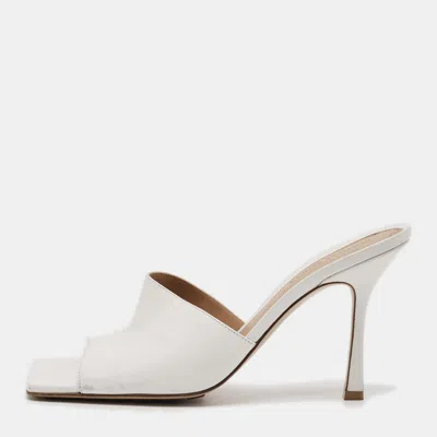 Pre-owned Bottega Veneta Stretch Size 41 White Leather Slide Sandals