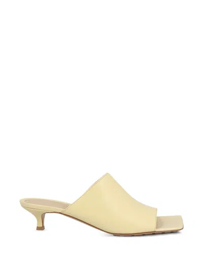 Pre-owned Bottega Veneta Stretch Square-toe Mules In Neutral
