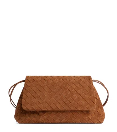 Bottega Veneta Suede Dustbag Giorno Shoulder Bag In Brown