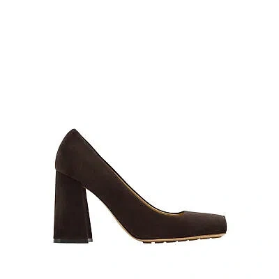 Pre-owned Bottega Veneta Suede Tower Pumps In Brown