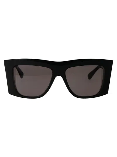 Bottega Veneta Black Visor Sunglasses In 001 Black