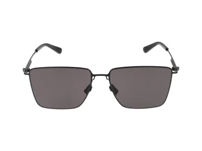Bottega Veneta Sunglasses In Black
