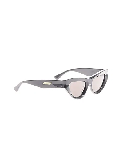 Pre-owned Bottega Veneta Sunglasses In Black