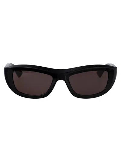 Bottega Veneta Sunglasses In Black-black-grey
