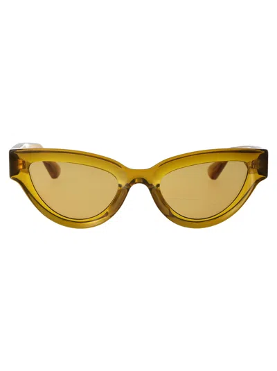Bottega Veneta Edgy Sunglasses In Brown