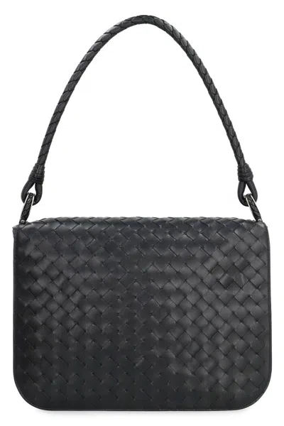 BOTTEGA VENETA BOTTEGA VENETA SWING LEATHER MESSENGER BAG
