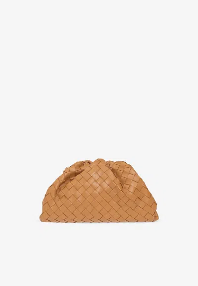 Bottega Veneta Teen Pouch Clutch In Intrecciato Leather In Caramel