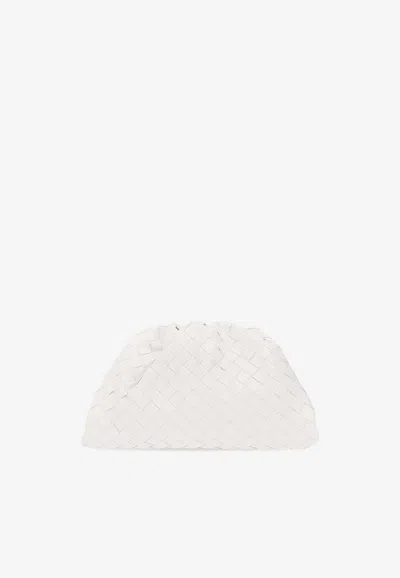 Bottega Veneta Teen Pouch Clutch In Intrecciato Leather In Chalk