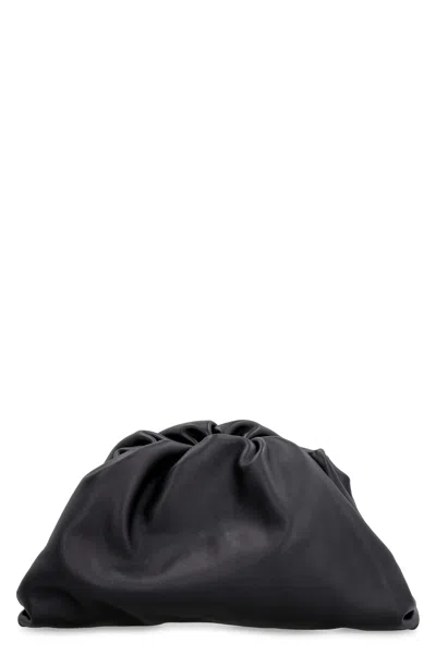 Bottega Veneta Teen Pouch Leather Clutch In Black