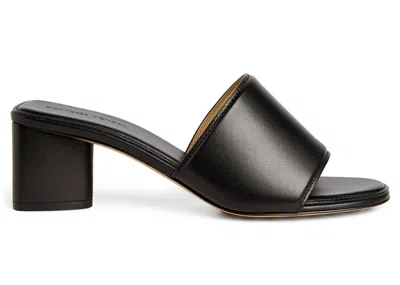Pre-owned Bottega Veneta The Band Slipon Sandal (women's) Sneakers In Black