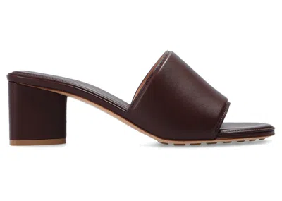 Pre-owned Bottega Veneta The Band Slipon Sandal (women's) Sneakers In Brown