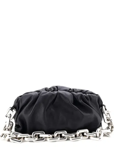 Pre-owned Bottega Veneta The Chain Pouch Leather Shoulder Bag In Black