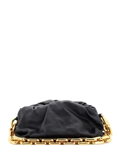 Pre-owned Bottega Veneta The Chain Pouch Leather Shoulder Bag In Black