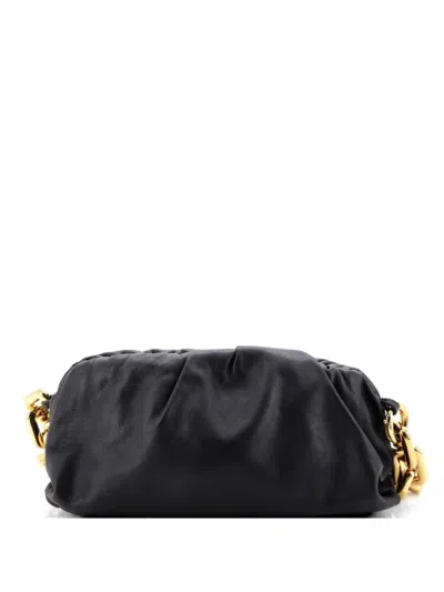 Pre-owned Bottega Veneta The Chain Pouch Leather Shoulder Bag In Black