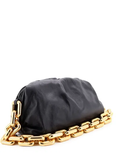 Pre-owned Bottega Veneta The Chain Pouch Leather Shoulder Bag In Black