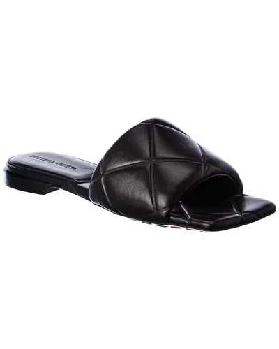 Bottega Veneta The Lido Intrecciato Leather Sandal In Black