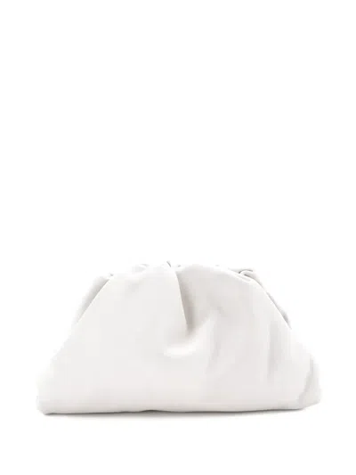 Pre-owned Bottega Veneta The Pouch Leather Teen Clutch Bag In White