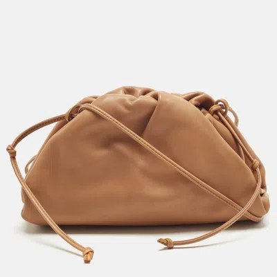 Pre-owned Bottega Veneta The Pouch Mini Brown Leather Clutch Bag