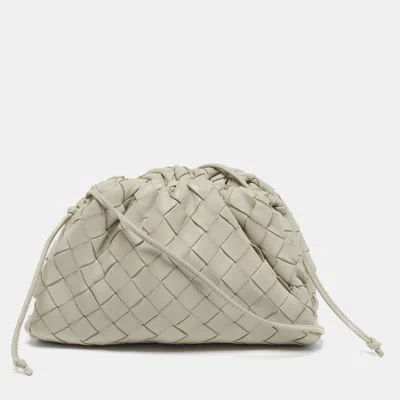 Pre-owned Bottega Veneta The Pouch Mini Off White Intrecciato Leather Bag